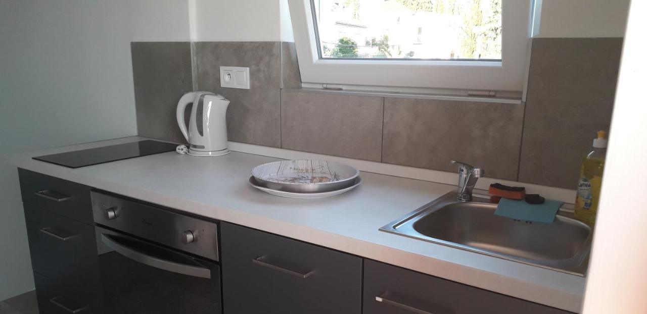 Vila Zdenka Apartmants Crikvenica Buitenkant foto